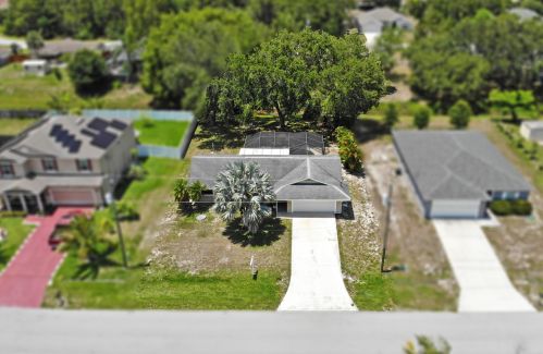 833 Nichols Ter, Fort Pierce, FL 34953-2610
