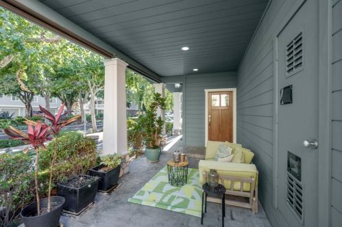 861 Apricot Ave, Campbell CA  95008-3242 exterior