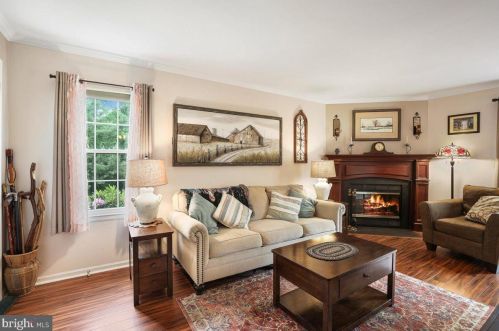 27 Heritage St, Trenton NJ exterior