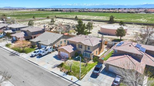 2718 Norberry St, Lancaster CA  93536-1418 exterior