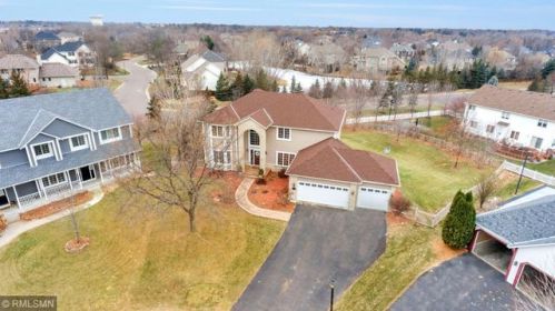 16645 39th Pl, Minneapolis, MN 55446-1336