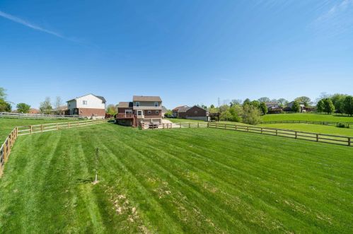 7381 Maybury Ct, Florence KY  41042-8137 exterior