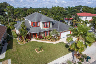 1333 Caribbean Way, Lake Worth, FL 33462-4252