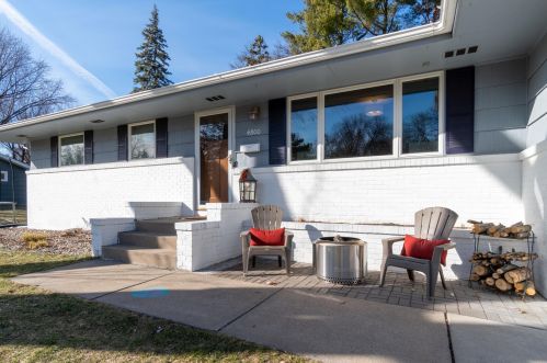4800 Dona Ln, Minneapolis, MN 55422-3539