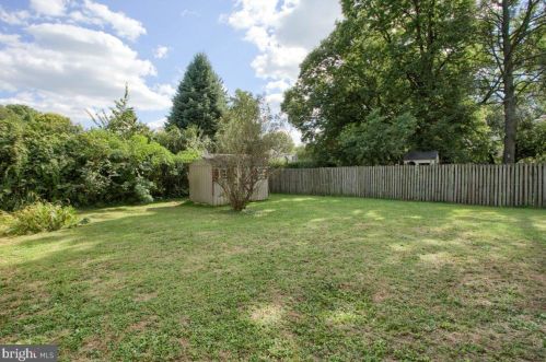 256 Walton St, Lemoyne PA  17043-2024 exterior