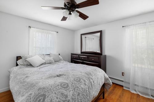 32 Rolling Acres Dr, Cumberland RI  02864-2614 exterior