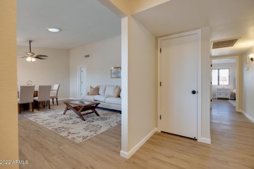 13122 Meeker Blvd, Sun City AZ 85375-3725 exterior