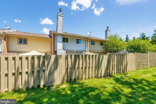 601 Clearwater Ct, Herndon VA  20170-4125 exterior