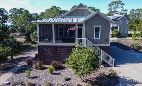 306 Trails End Way, Saint Teresa, FL 32358