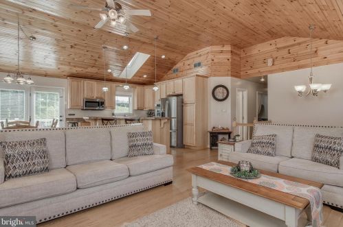 14938 Molly Pitcher Hwy, Upton PA 17225-9457 exterior