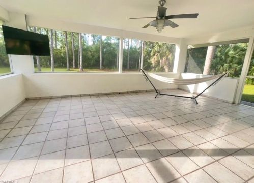4580 1st Ave, Naples FL  34119-2651 exterior