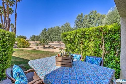 434 Sunningdale Dr, Rancho Mirage CA  92270-1479 exterior