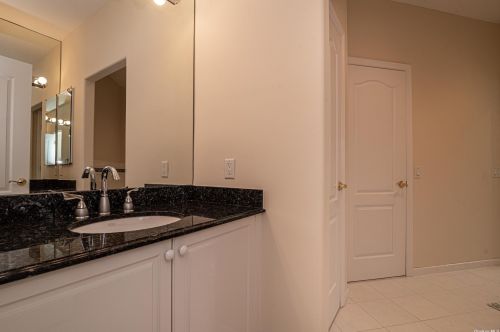 24 Hamlet Dr, Mount Sinai NY  11766-3002 exterior