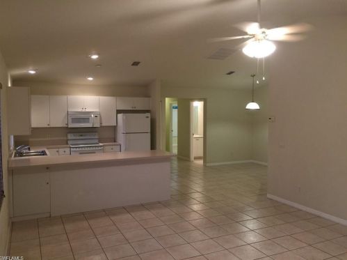 505 23rd Pl, Cape Coral, FL 33990-2790