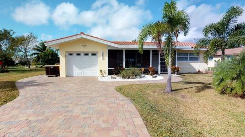 3752 1st Pl, Cape Coral, FL 33904-4803