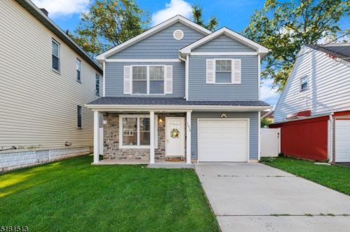 1030 Morris St, Roselle, NJ 07203-2716