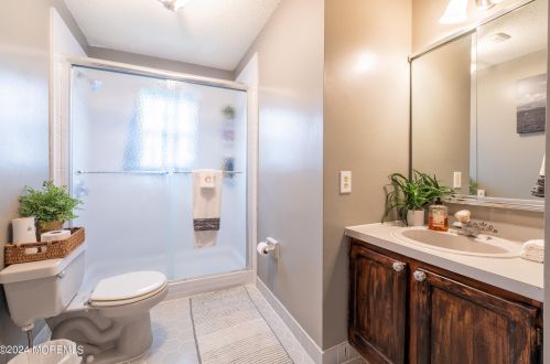 444 Vista Ct, Bricktown NJ  08724-5313 exterior