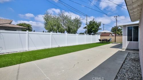 8469 Santa Fe Dr, Buena Park CA  90620-3132 exterior