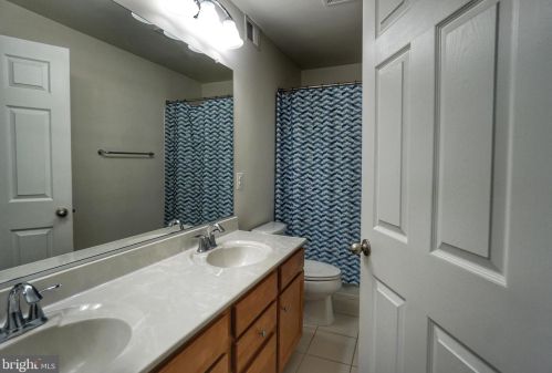 39068 Irish Corner Rd, Lovettsville VA  20180-2742 exterior