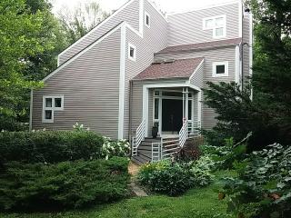 3903 Cooper St, Huntsville, AL 35801-6157