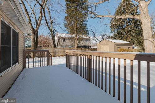 605 Washington Ave, West Deptford NJ  08096-3547 exterior