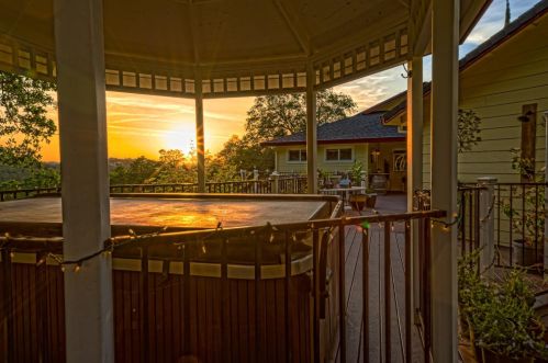 18883 Hummingbird Dr, Lake Wildwood CA  95946-9694 exterior