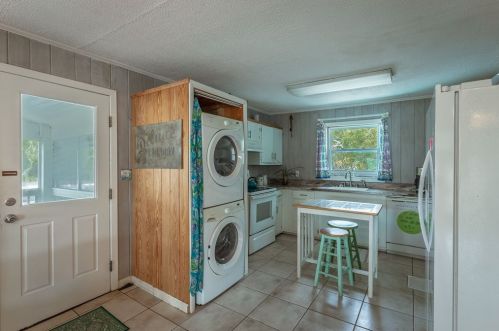 441 Gulf Beach Dr, Saint George Island FL  32328-2811 exterior