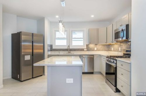 89 Wilmore Rd, West Paterson, NJ 07424-1555