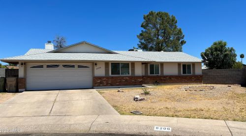 6206 Zoe Ella Way, Glendale AZ 85306-2823 exterior