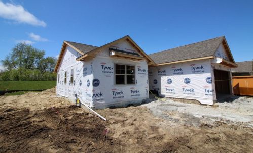 1980 90th St, Sturtevant, WI 53177-2480