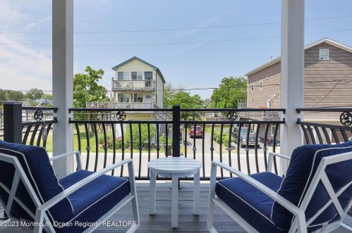 8 Benton Ave, Leonardo NJ  07737-1403 exterior