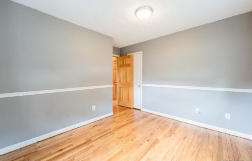 3 Robin St, Waterford CT  06385-2111 exterior