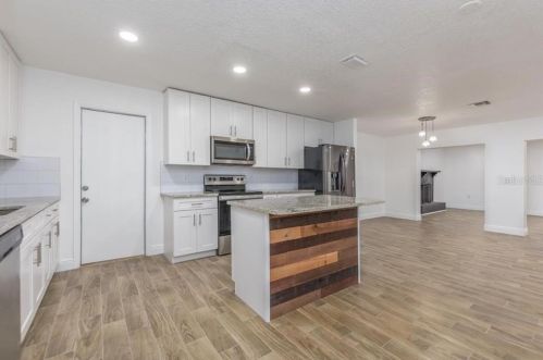 31 Cosmos Dr, Orlando FL 32807-4931 exterior