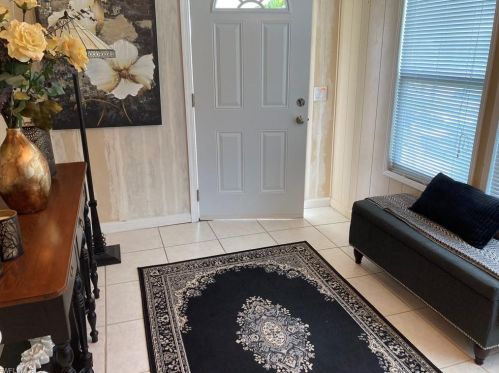 32 Le Mans Dr, Naples, FL 34112-9126