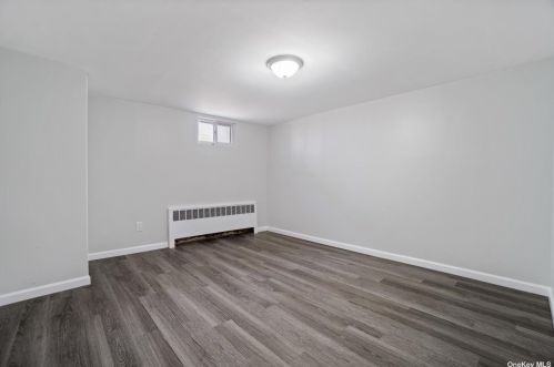 247 Garden St, Westbury NY  11590-3842 exterior