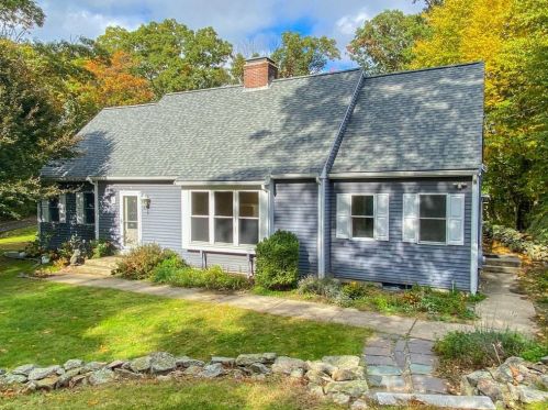 214 Pound Rd, Cumberland, RI 02864-2706