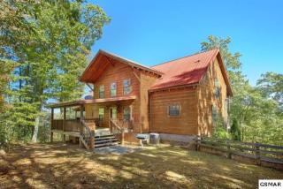 1219 Hemlock Dr, Gatlinburg, TN 37738-4643