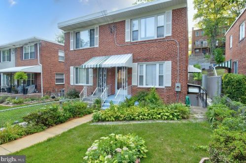 1537 Fort Dupont St, Washington, DC 20020-6029
