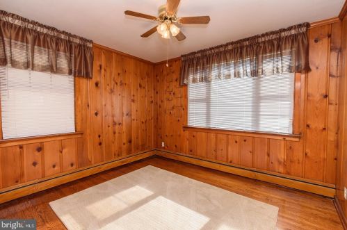 556 Leverington Ave, Philadelphia PA 19128-3314 exterior