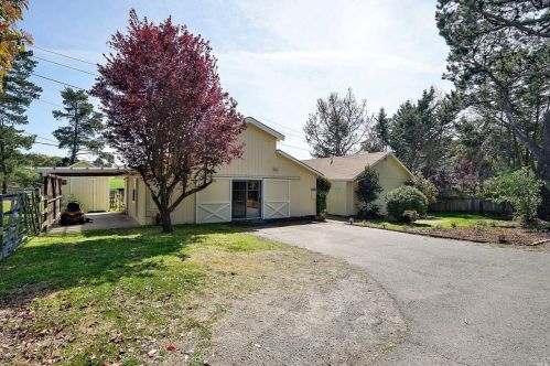 5587 Volkerts Rd, Sebastopol, CA 95472-5937