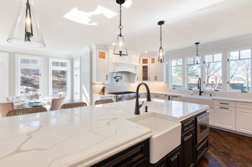 7 Schoolmasters Ln, Dedham MA  02026-5505 exterior