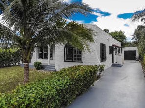 618 35th St, West Palm Beach, FL 33404-2111