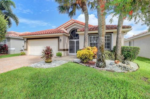 7254 Haviland Cir, Boynton Beach FL  33437-6466 exterior
