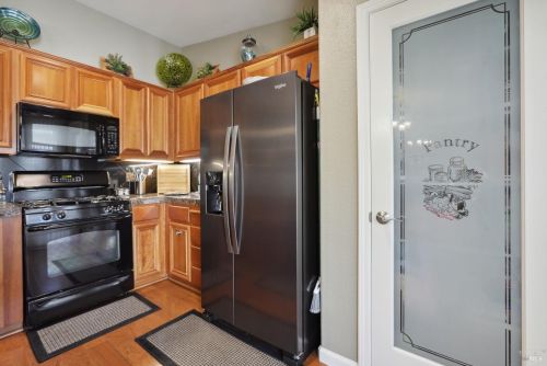 720 Livingston Pl, Rio Vista CA  94571-5116 exterior