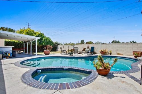7329 El Cielo Cir, Buena Park, CA 90620-2612