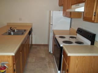 225 Northland Ct, Cedar Rapids IA  52402-6200 exterior
