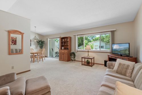 8404 97 1/2 St, Minneapolis, MN 55438-1603