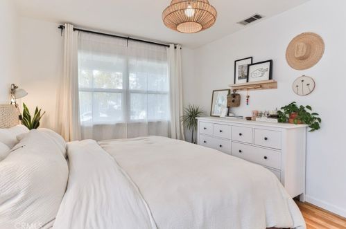 609 31st St, Long Beach CA  90806-1330 exterior