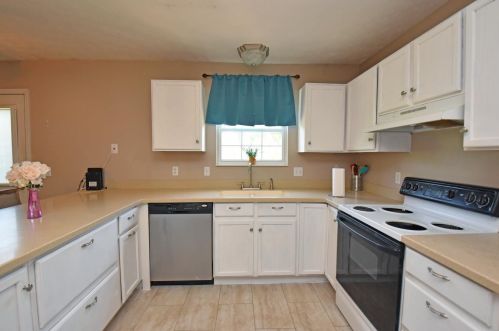 1413 Breckenridge Dr, Amelia OH  45102-1169 exterior