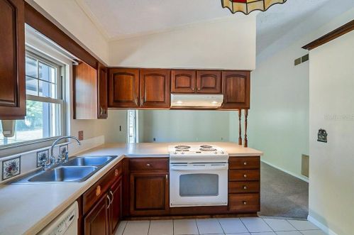 2049 El Campo Ave, Deltona FL  32725-3204 exterior